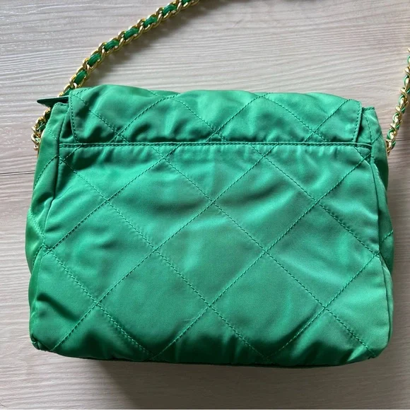 Vintage Prada Tessuto Quilted Nylon Bag Green - Picture 4 of 14